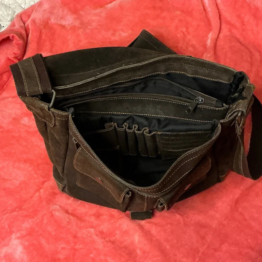 Men's Brown Messenger Bag - Picture 6 of 13